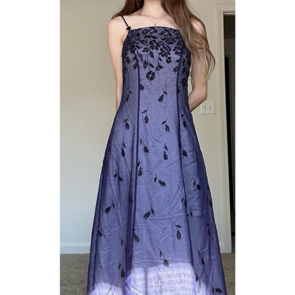 Beautiful vampy 90s  dress!! Size 2/4